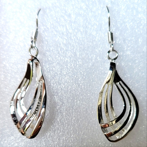 Elegant s925 Sterling Silver Drop Earrings - Picture 1 of 3